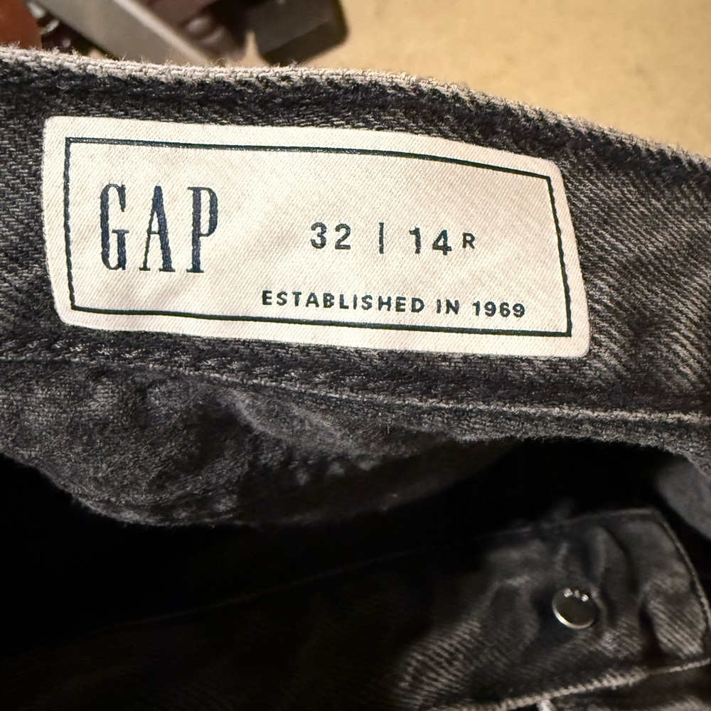 Black Women’s Denim Barrel Jeans - Picture 3 of 3